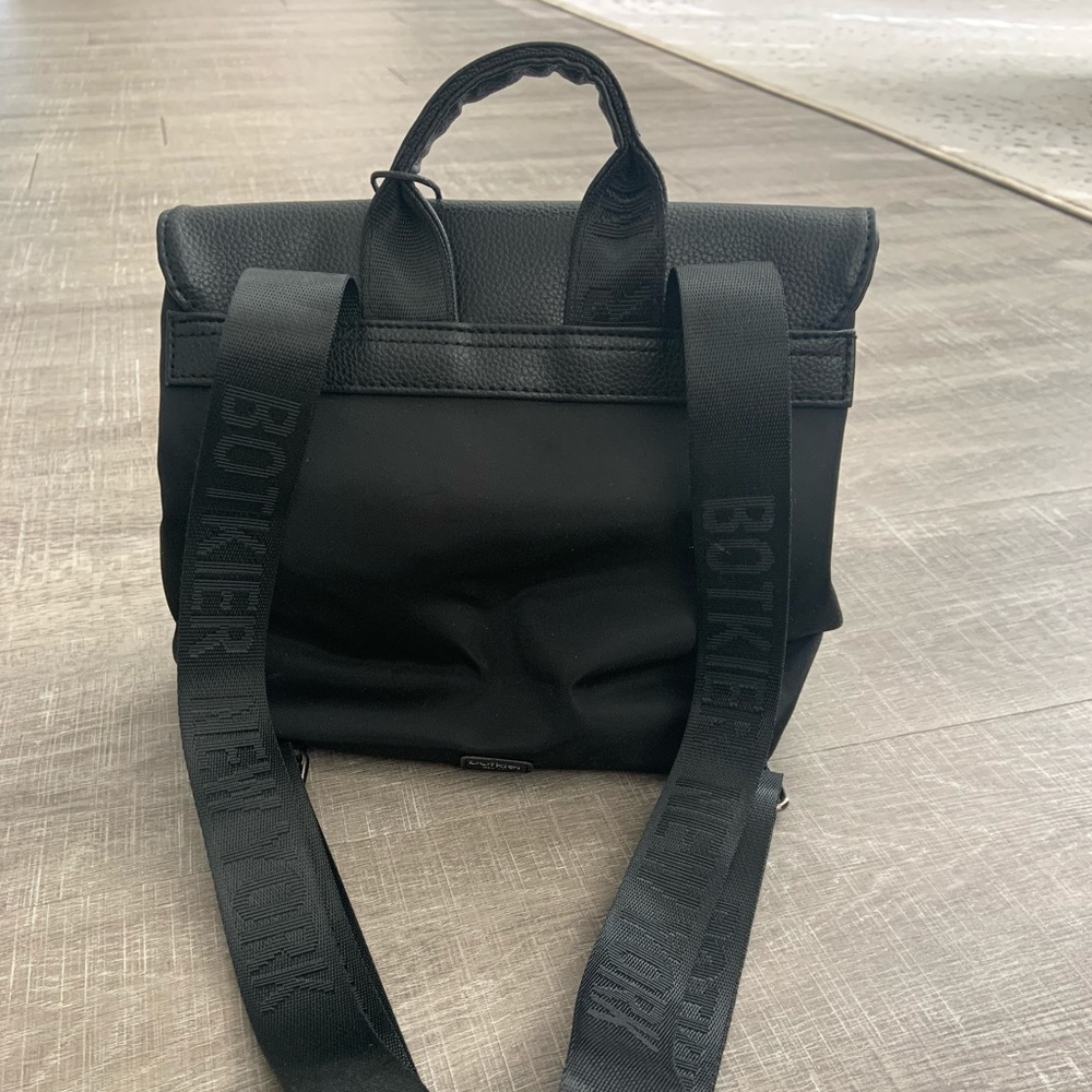 Small backpack - Picture 2 of 2